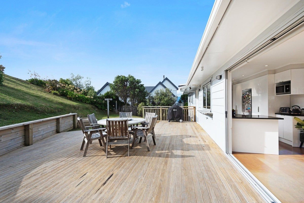 6 Orchy Crescent, Southgate, Wellington - Carousel 1