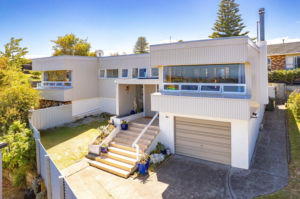 14 Virginia Heights, Otamatea, Whanganui - Carousel 1