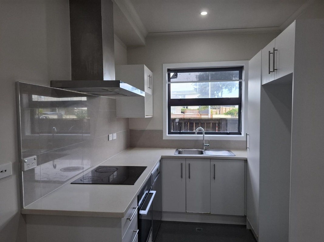 5/2 Rosalind Street, Deanwell, Hamilton - Carousel 2
