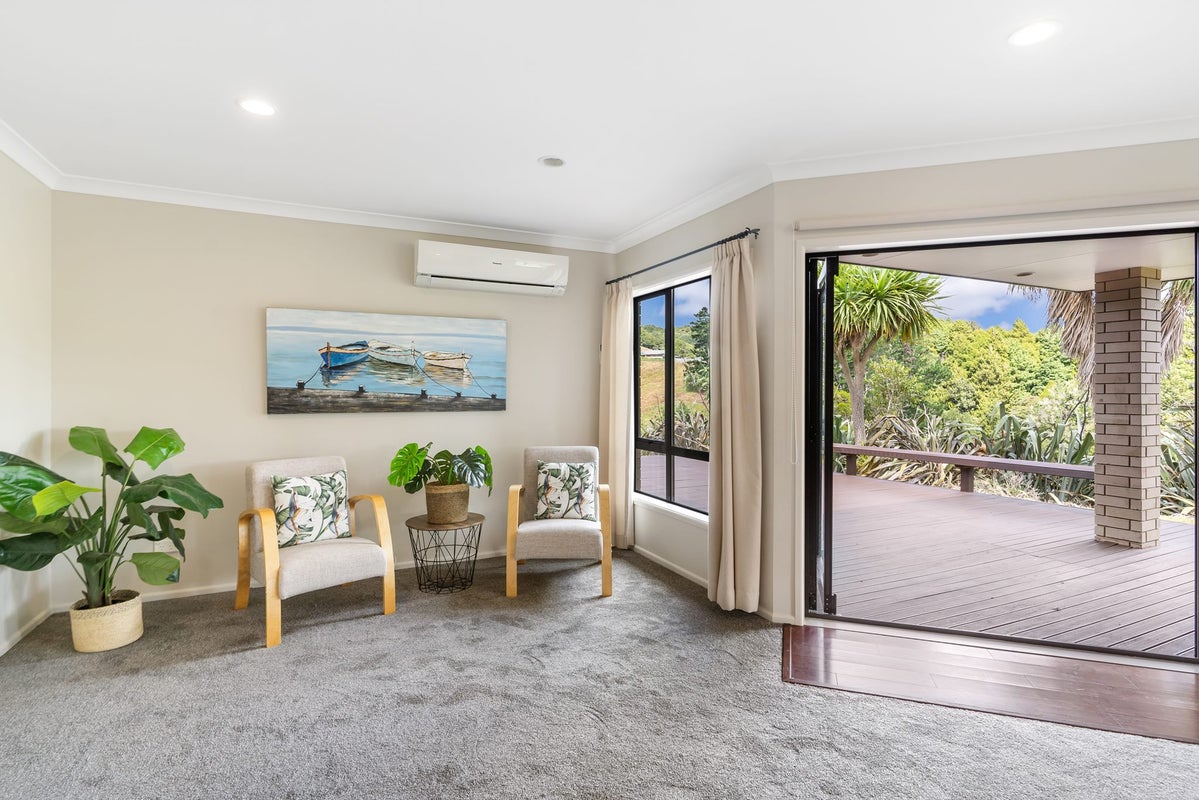 797 Ponga Road, Papakura - Carousel 2