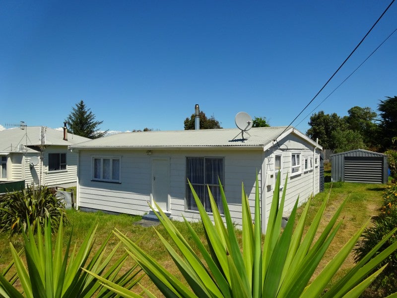 36 Pratt Avenue, Foxton Beach, Foxton - Carousel 2
