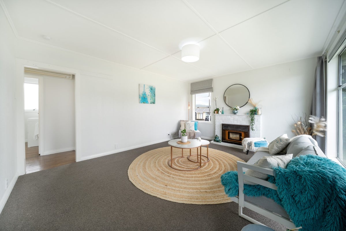 2 Matatiro Street, Titahi Bay, Porirua - Carousel 2