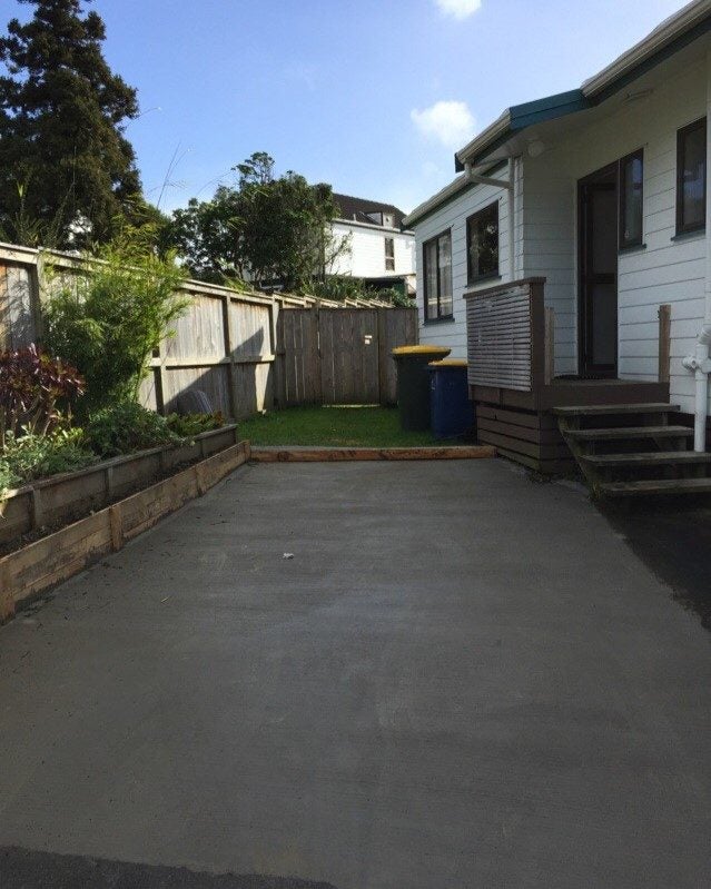2/45 Hutchinson Avenue, New Lynn, Auckland - Carousel 2