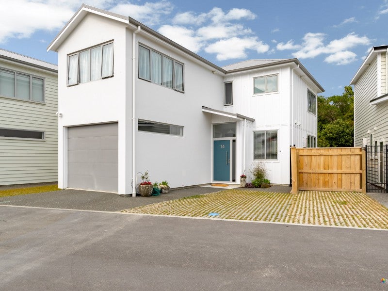14 Glide LANE, WHITBY, PORIRUA - Carousel 1