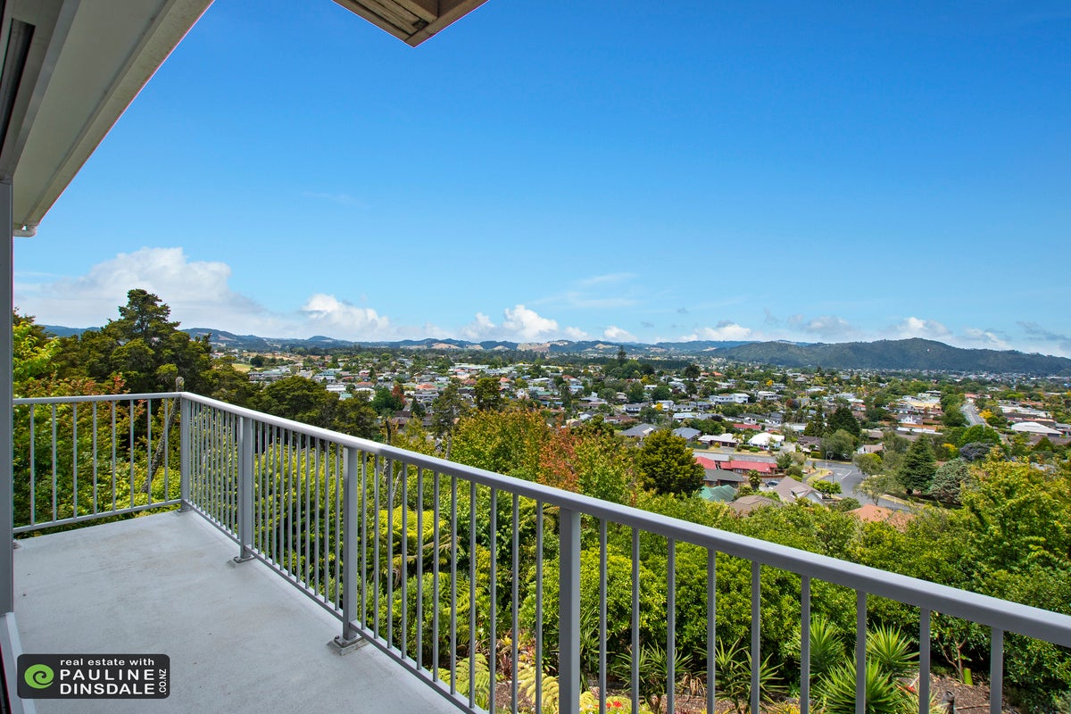 22 Louisa Lane, Kamo, Whangarei - Carousel 1