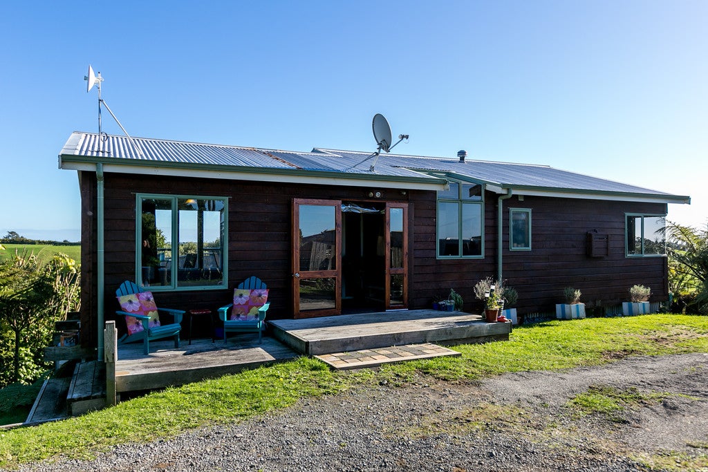 10 Weld Street, Nuhaka - Carousel 1
