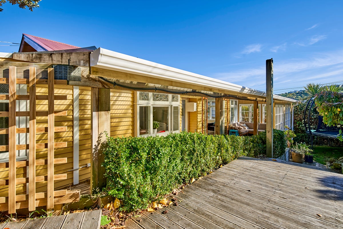 33 Totara Road, Miramar, Wellington - Carousel 2