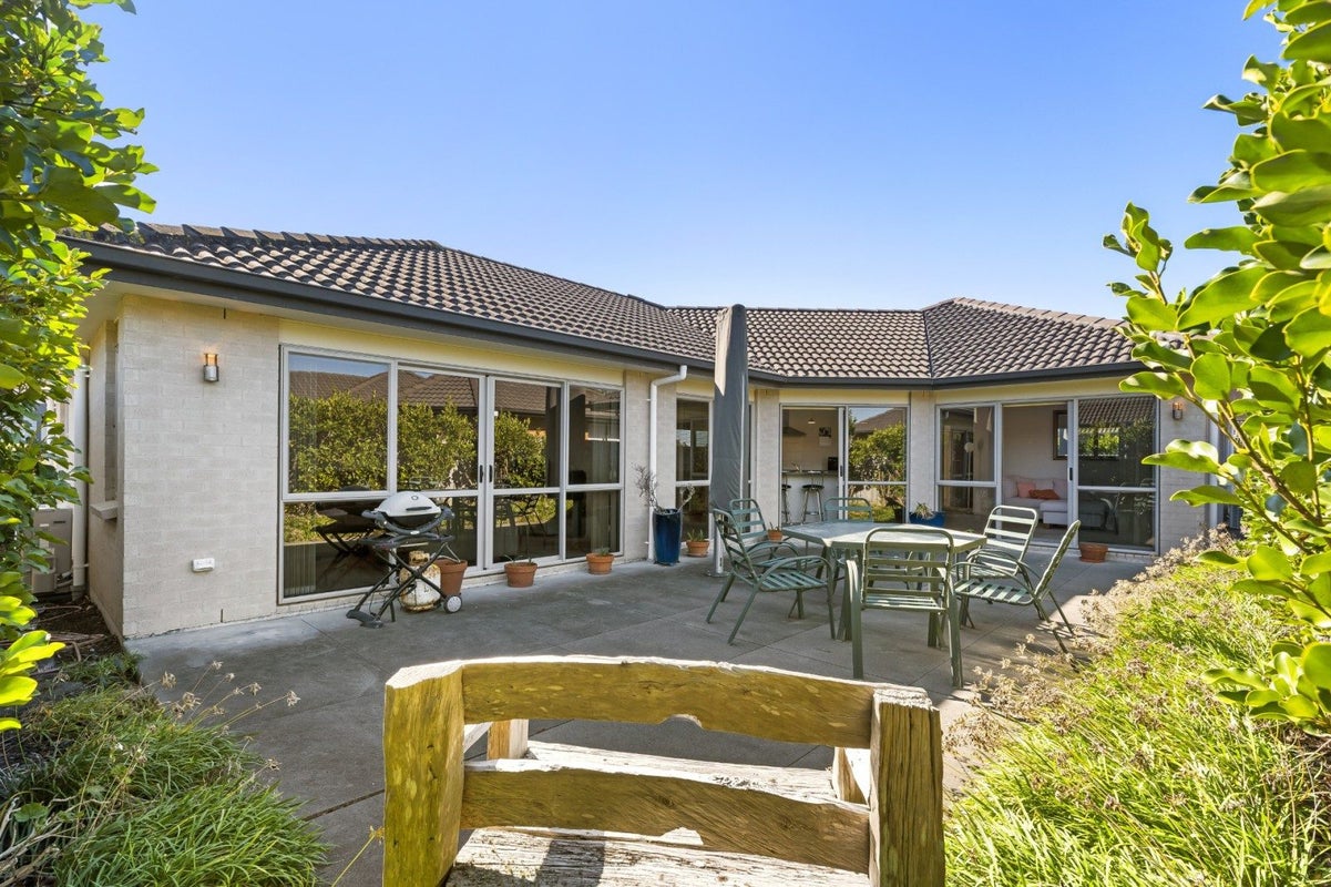 44 Gibson Place, Papamoa Beach, Papamoa - Carousel 2
