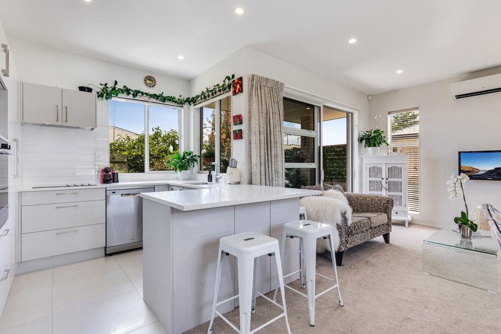 4 Howden Lane, Golflands, Auckland - Carousel 2