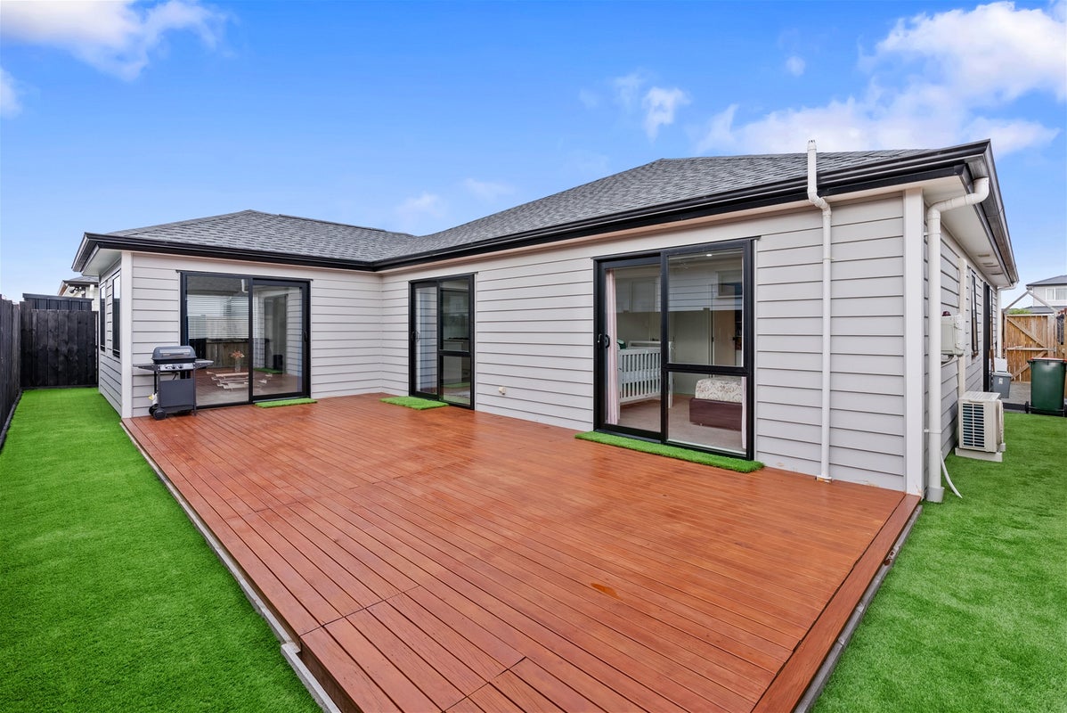 20 Softwood Avenue, Takanini, Auckland - Carousel 15