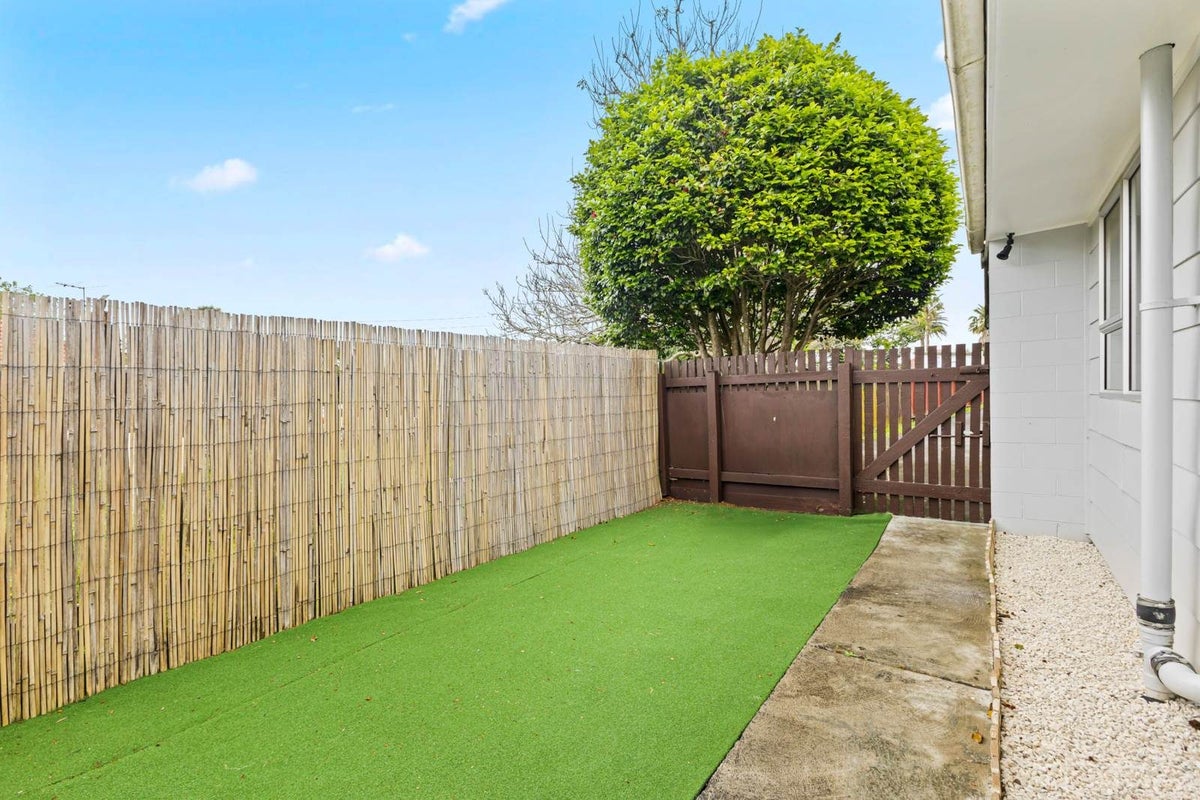 6/55 Puhinui Road, Papatoetoe, Auckland - Carousel 10