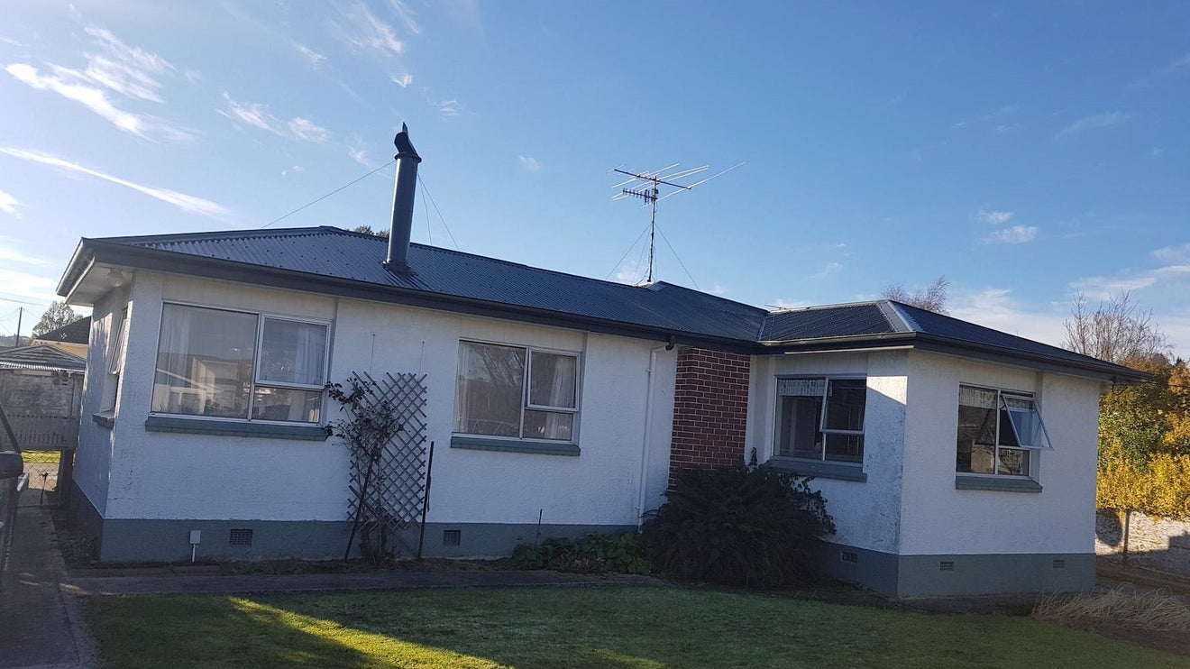 16 Waverley Street, East Gore, Gore - Carousel 1