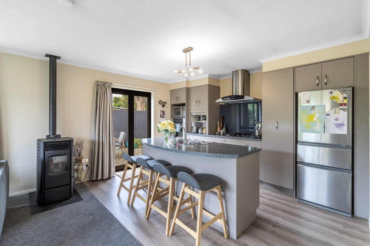 42 Chelmsford Street, Windsor, Invercargill - Carousel 2