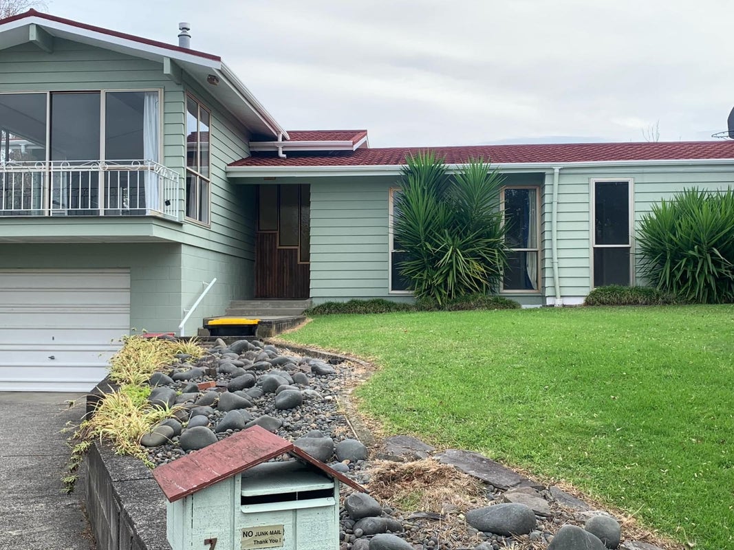 7 Elmes Place, Matua, Tauranga - Carousel 2