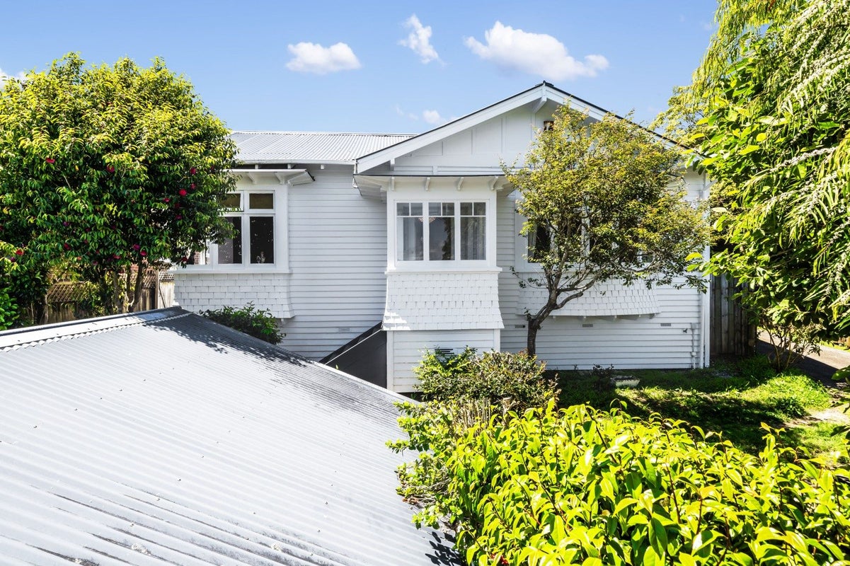 80 Ngatiawa Street, One Tree Hill, Auckland - Carousel 2
