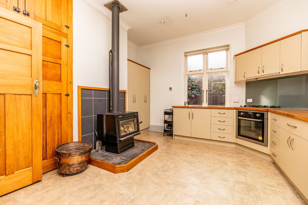 16 Mere Mere Street, Seaview, Timaru - Carousel 2