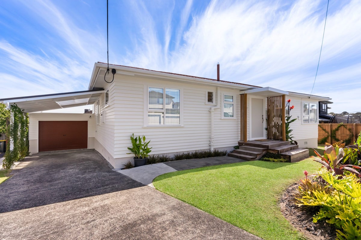 1/10 Raines Avenue, Forrest Hill, Auckland - Carousel 2