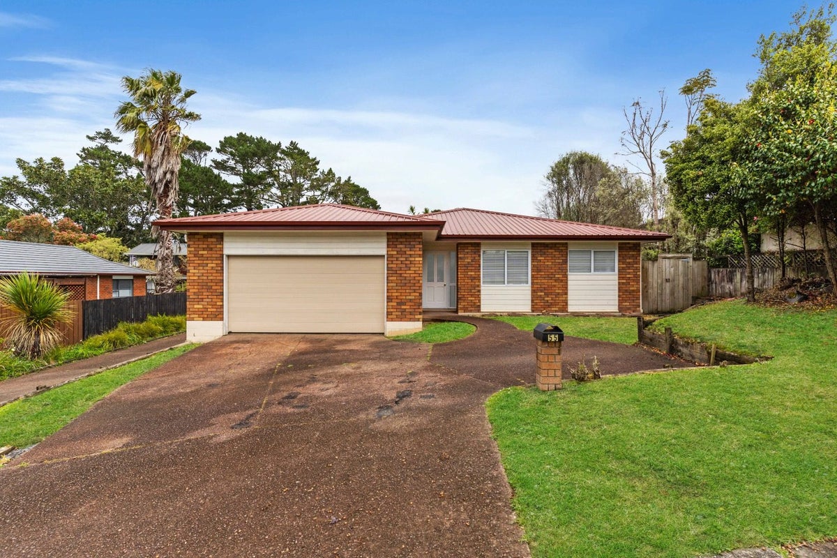 55 Palomino Drive, Henderson, Auckland - Carousel 1