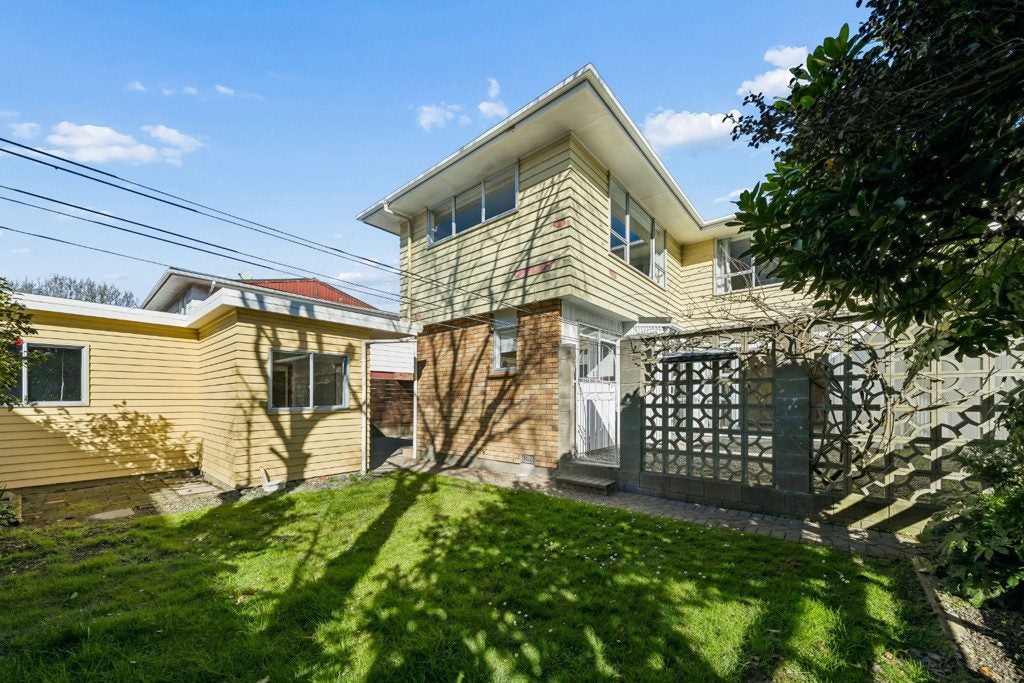 5A Pilmuir Street, Hutt Central, Lower Hutt - Carousel 14