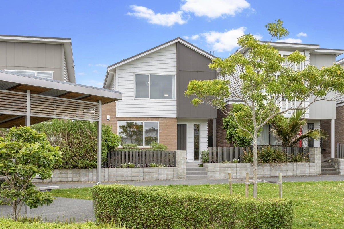 2 Kotuku Lane, Hobsonville, Auckland - Carousel 1