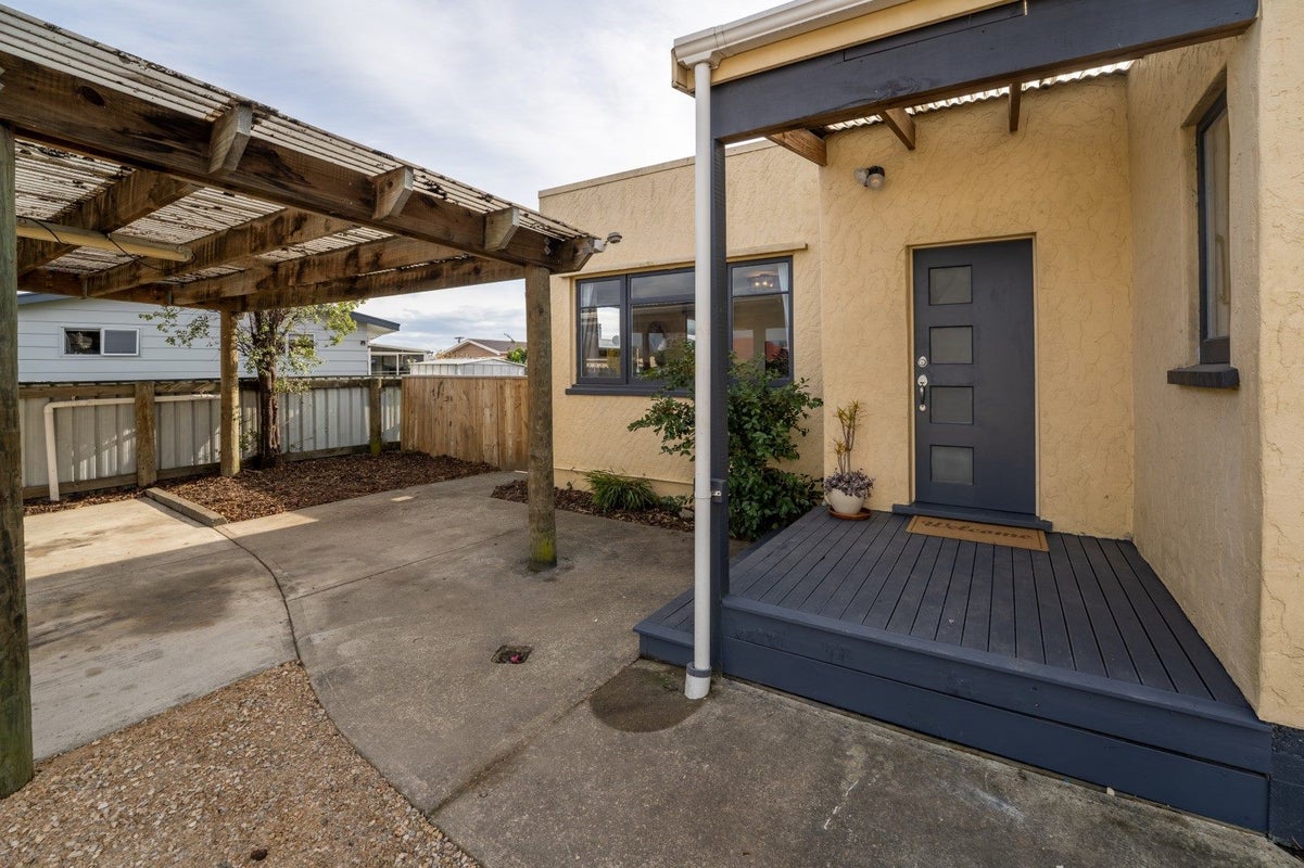 1/8 Parkers Road, Tahunanui, Nelson - Carousel 2