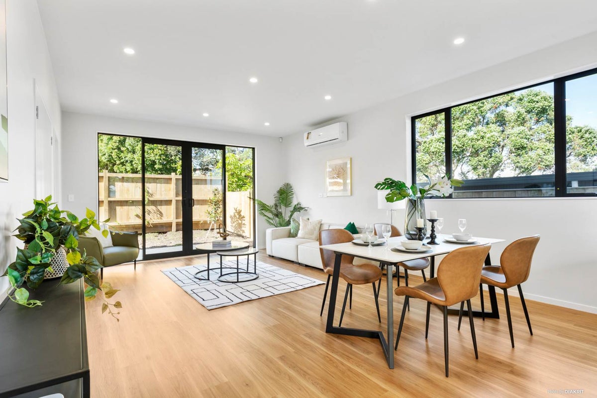 421E Glenfield Road, Glenfield, Auckland - Carousel 2