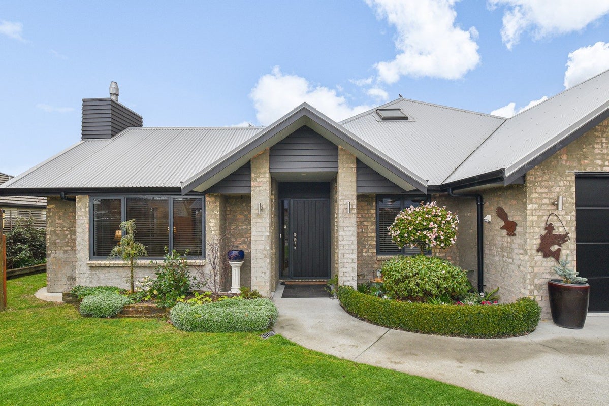 23 Stonebridge Park Drive, Holdens Bay, Rotorua - Carousel 2