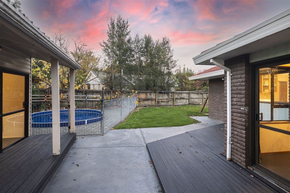 11 Oakley Crescent, Hornby, Christchurch - Carousel 17