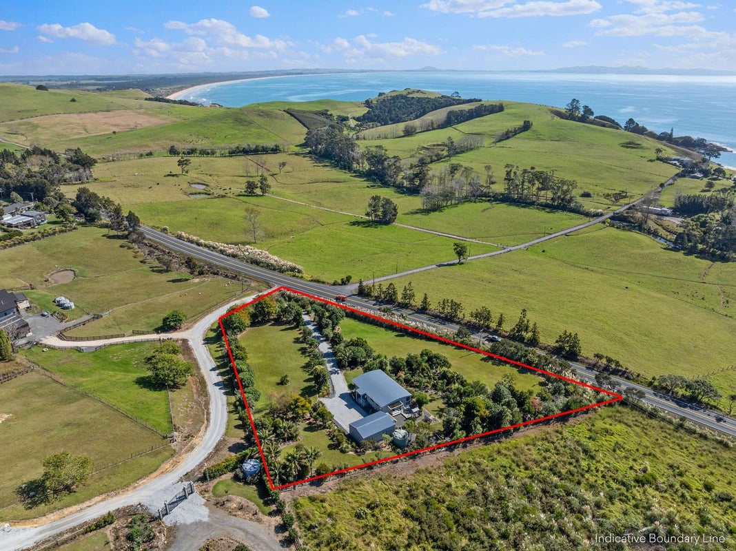4109 State Highway 10, Taipa, Kaitaia - Carousel 1