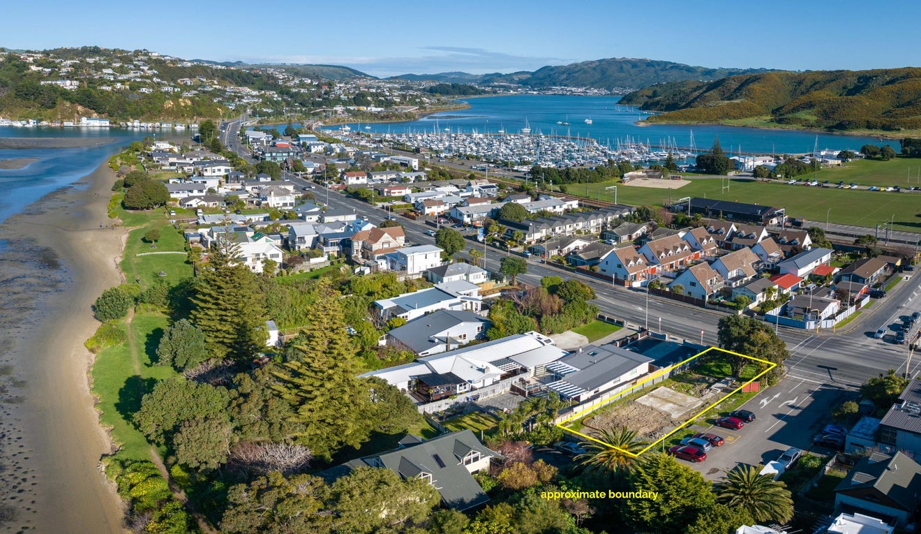 60 Mana Esplanade, Paremata, Porirua - Carousel 1