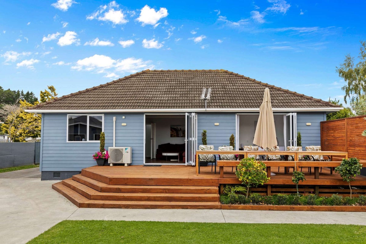 6 Matarawa Street, Whanganui East, Whanganui - Carousel 2