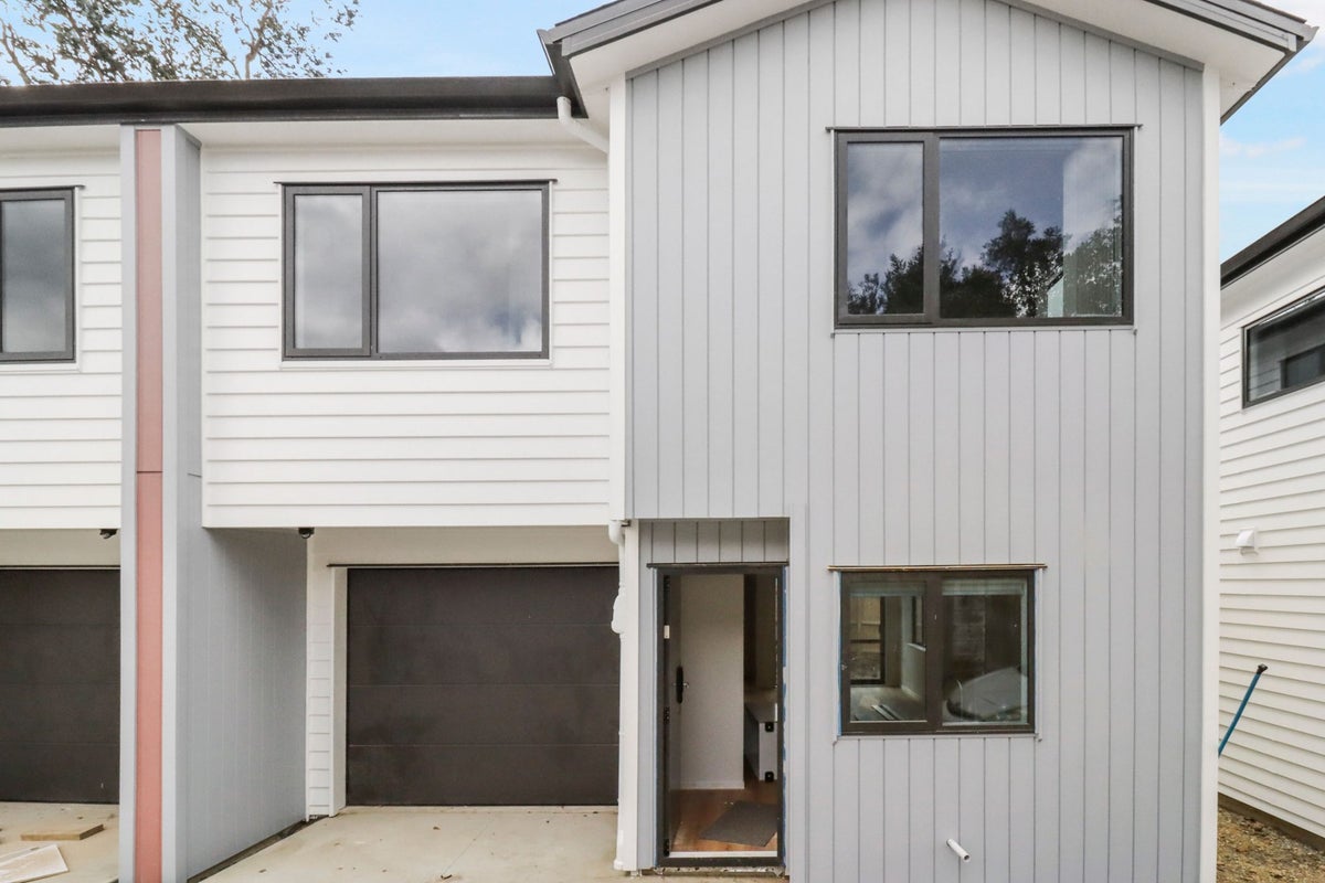 75 Hyperion Drive, Randwick Park, Auckland - Carousel 1