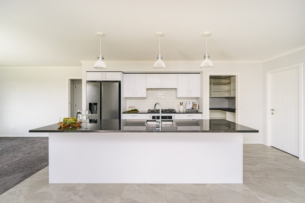 86 James Line, Kelvin Grove, Palmerston North - Carousel 2