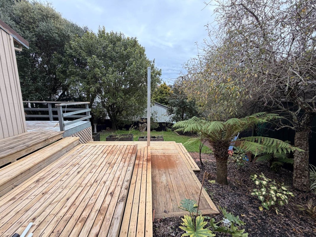 13 Royal Viking Way, Lynfield, Auckland - Carousel 21