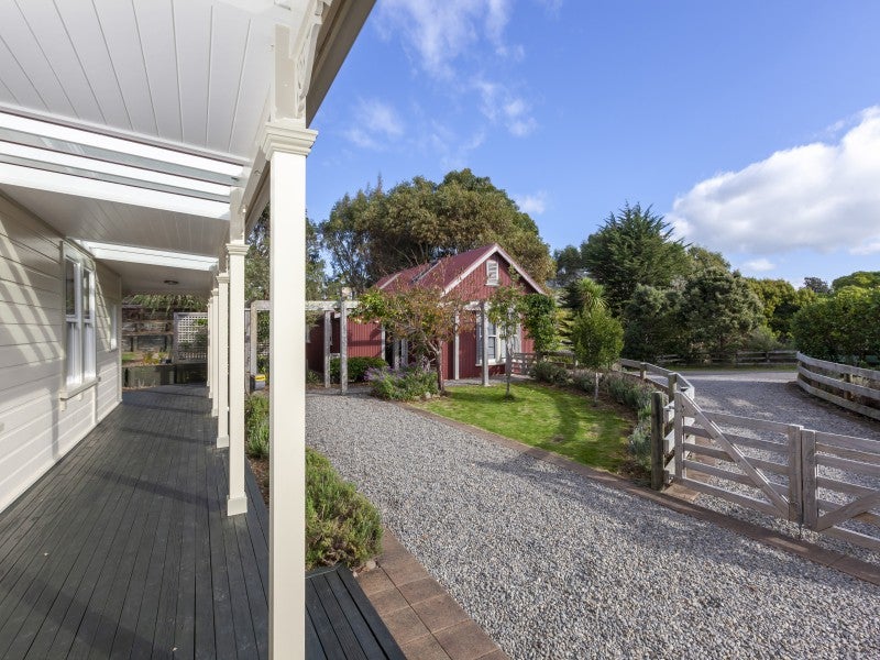 28 Flaxmere Street, Waikanae Beach, Waikanae - Carousel 26