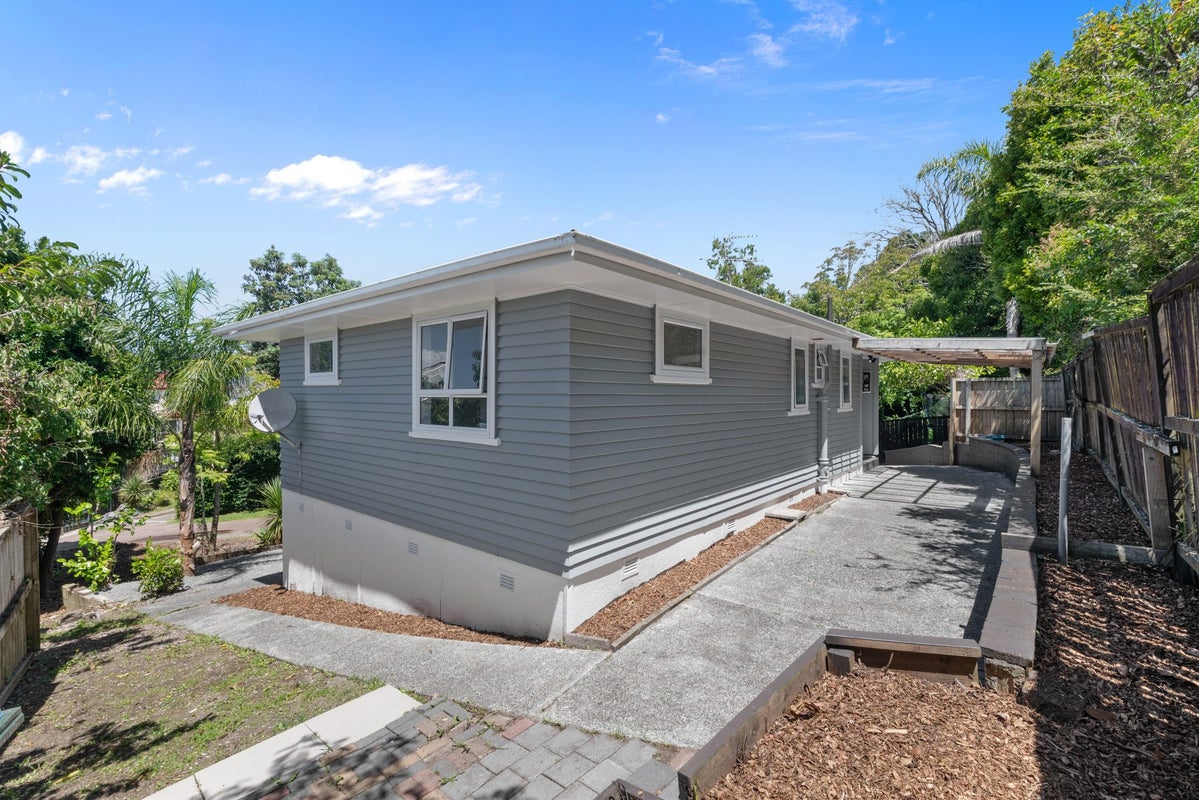 145 Methuen Road, New Windsor, Auckland - Carousel 10