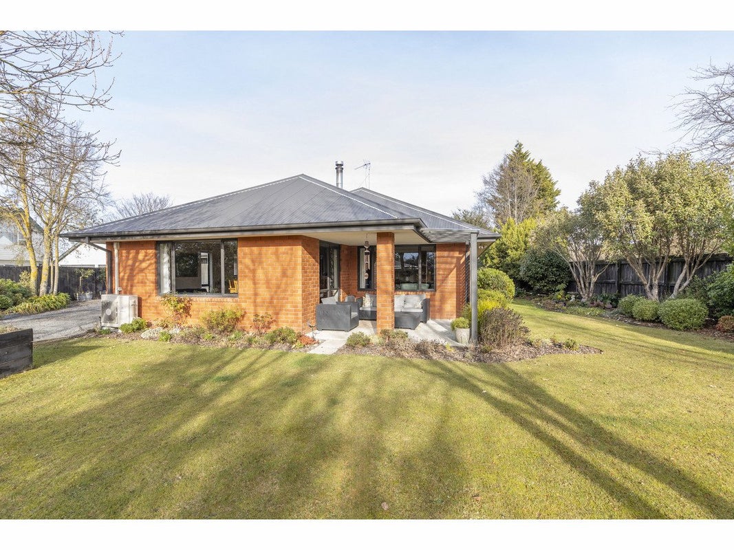 10 Kowhai Street, Oxford, Oxford - Carousel 2