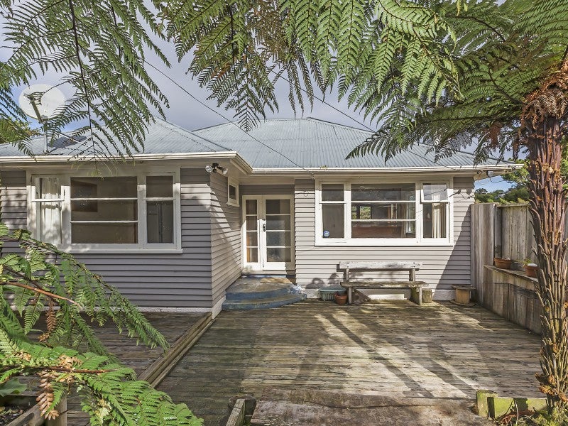 192 Miromiro Road, Normandale, Lower Hutt - Carousel 1
