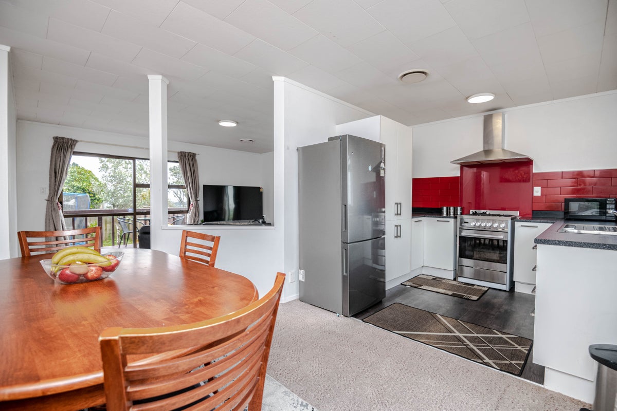 16A Woodridge Drive, Woodridge, Wellington - Carousel 2