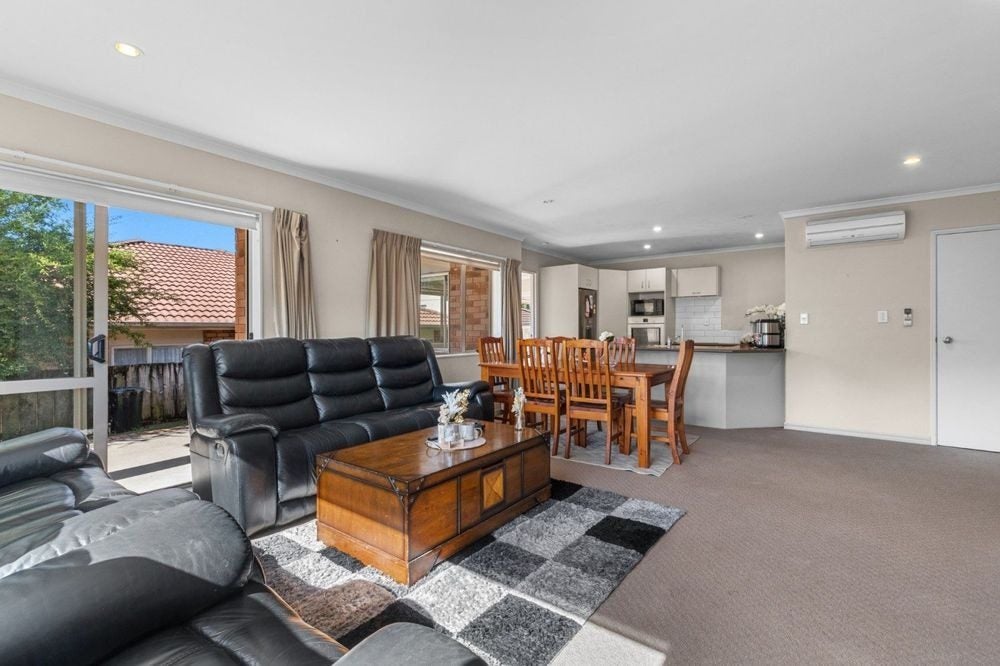 93 Kinloch Way, Bethlehem, Tauranga - Carousel 2