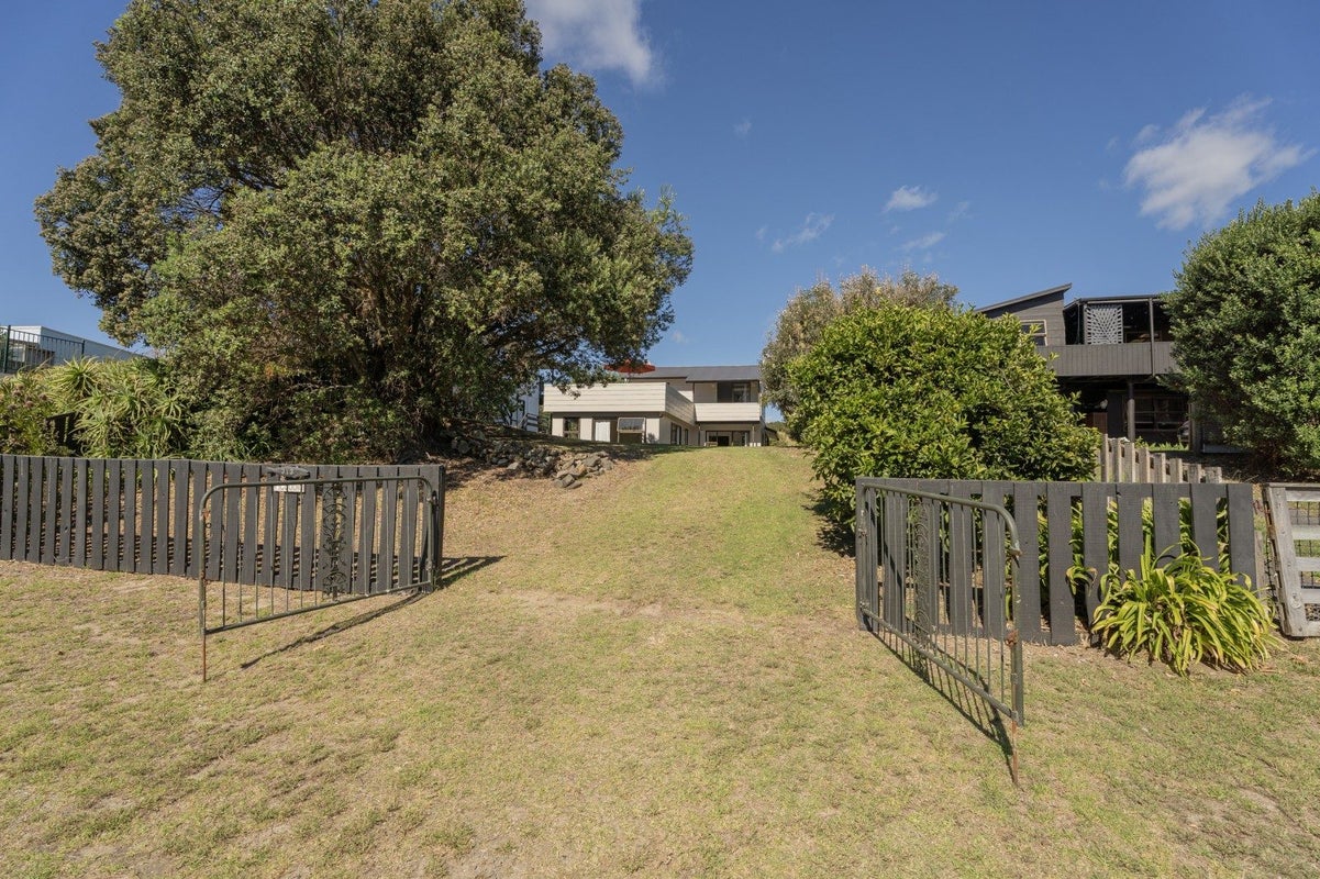 313 Tangiora Avenue, Whangapoua - Carousel 20