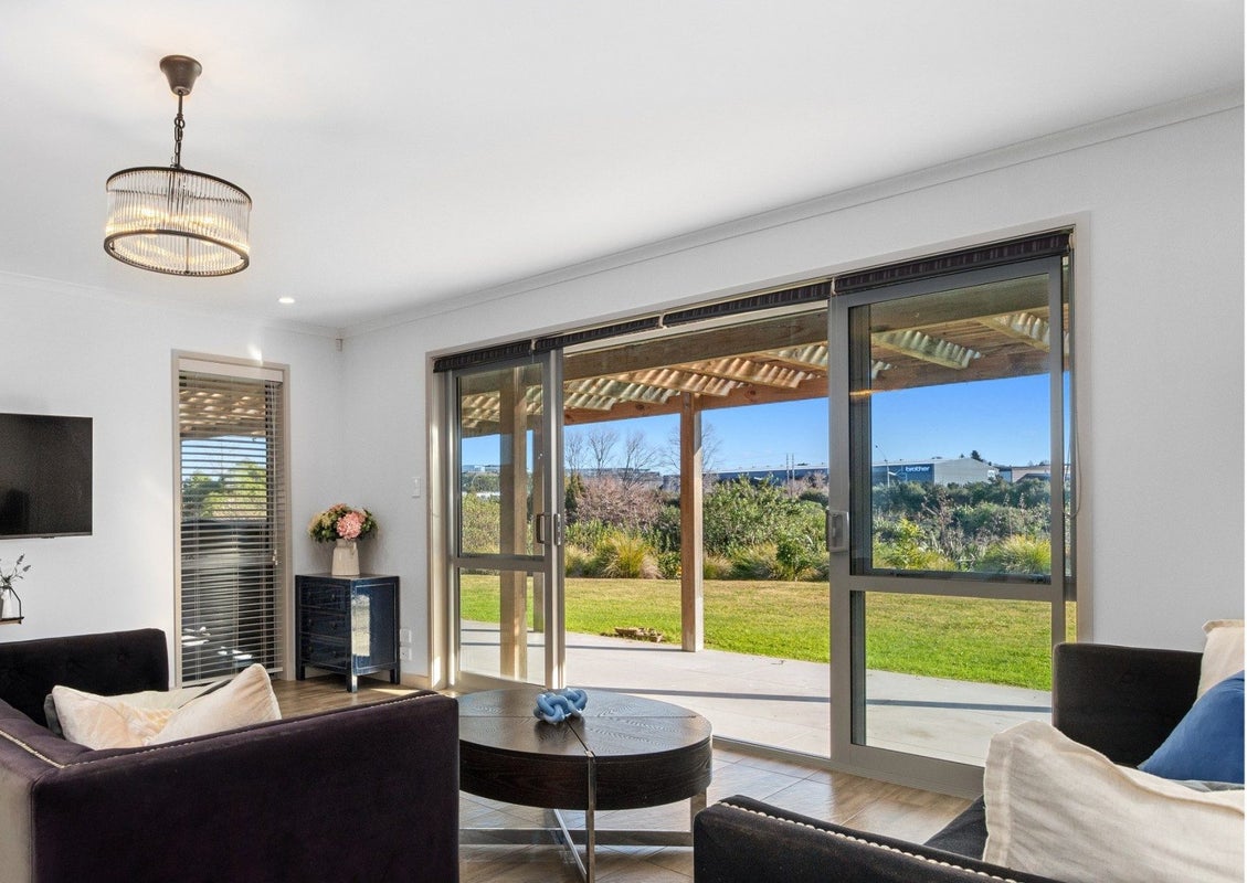 42 Double Bay Road, Pyes Pa, Tauranga - Carousel 2