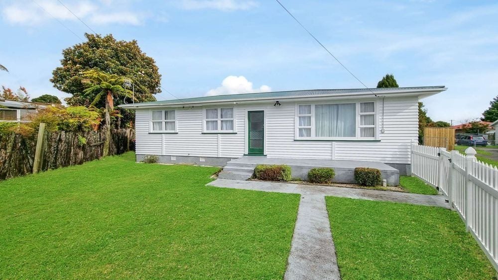13 Toru Street, Hillcrest, Rotorua - Carousel 1