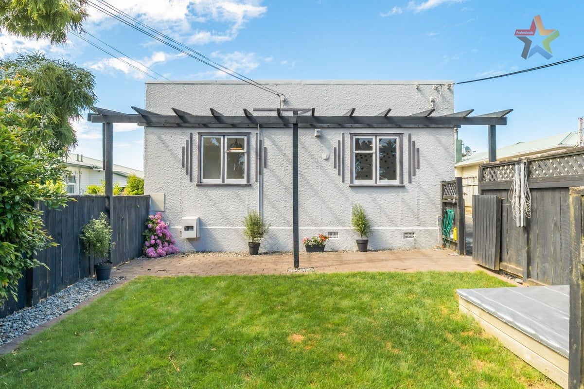 206A Miromiro Road, Normandale, Lower Hutt - Carousel 1