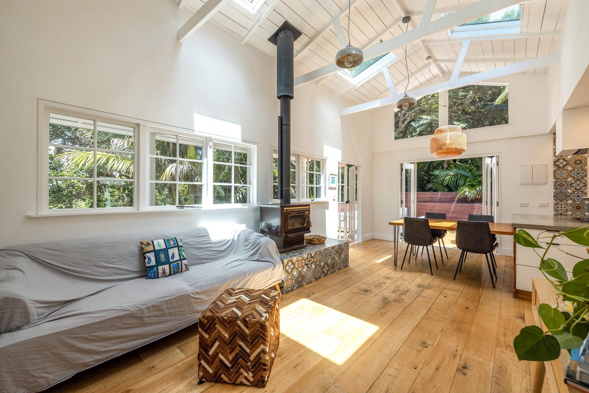 62 Glen Brook Road, Omiha, Waiheke Island - Carousel 1
