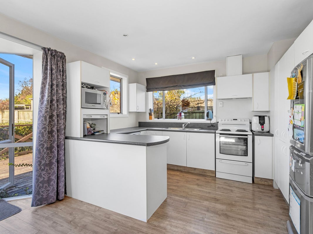 38 Greenhaven Drive, Burwood, Christchurch - Carousel 2