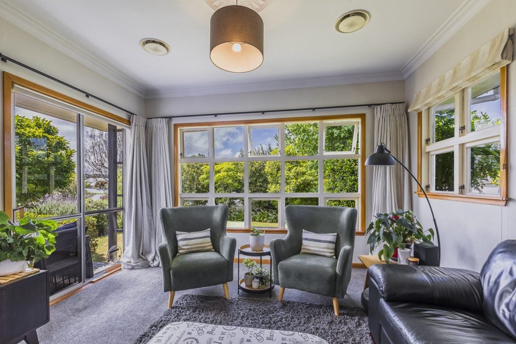20 Neeve Road, Taradale, Napier - Carousel 1