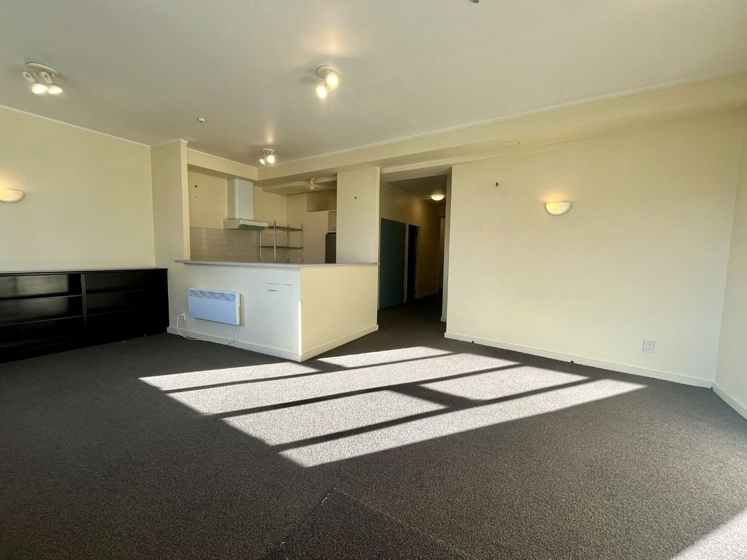 3E/16 Kent Terrace, Mount Victoria, Wellington - Carousel 1