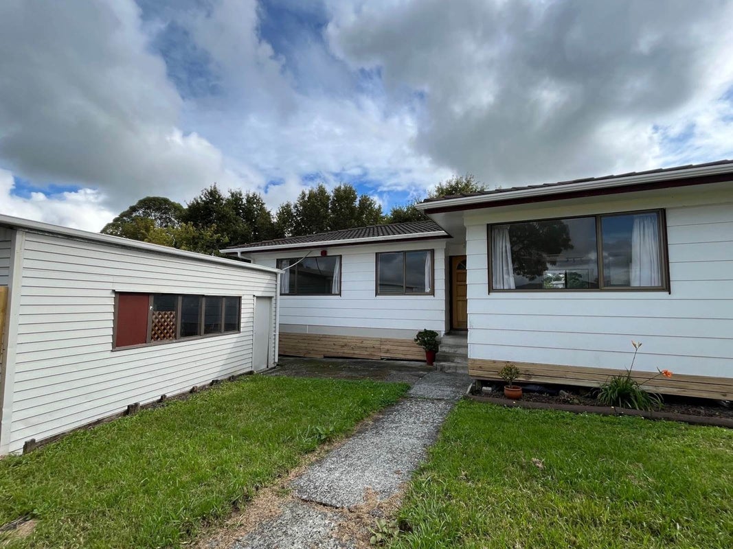 5 Margaret Place, Lytton West, Gisborne - Carousel 1