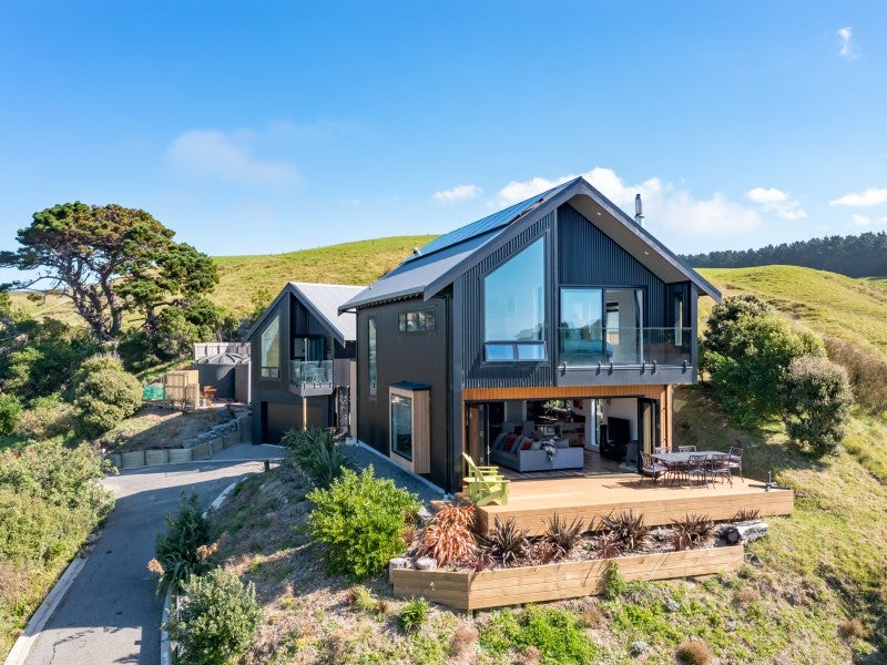 20 Balfour Crescent, Castlepoint - Carousel 1